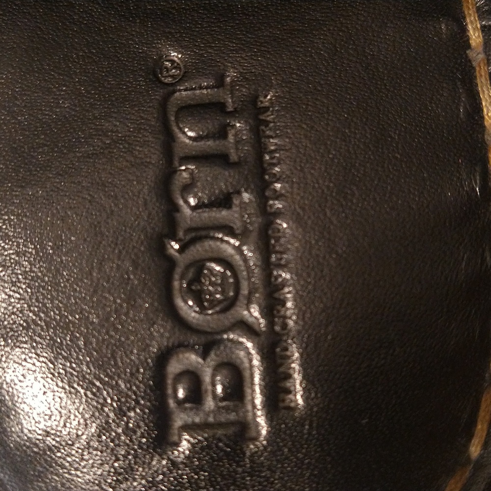 *Excellent Used Condition* Born Clogs With Buckle… - image 8